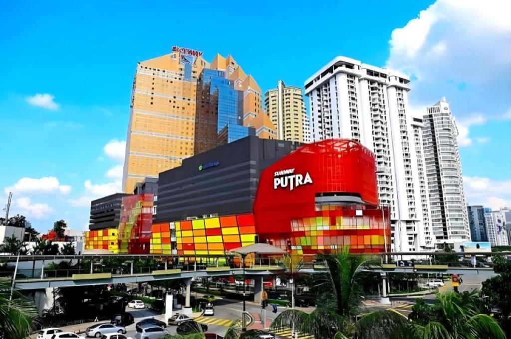Zamburger Wira Hotel 3*