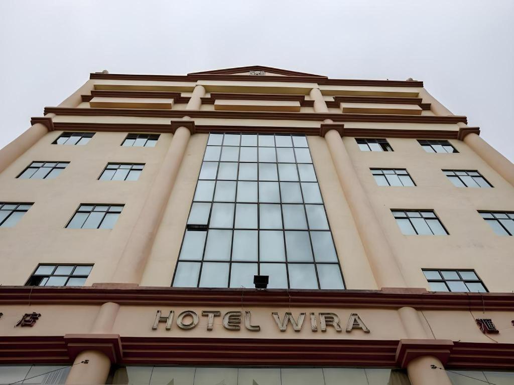 Zamburger Wira Hotel 3*